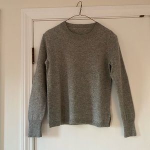 JCREW - crew neck gray cashmere sweater
